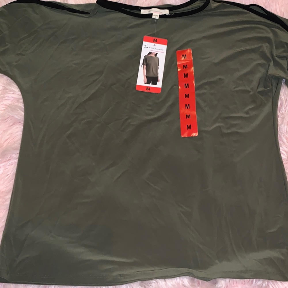 TWO BY VINCE CAMUTO TOP NWT